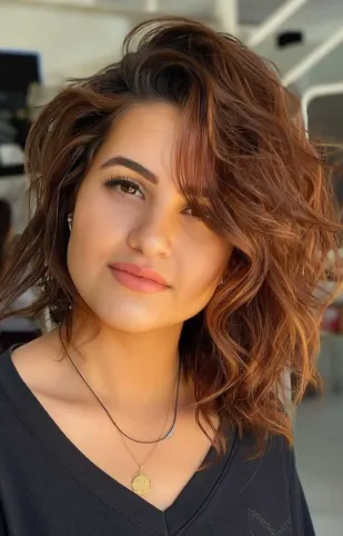 Asymmetrical Short Wolf Cut